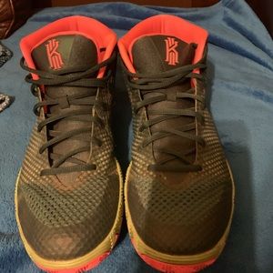 kyrie’s basketball shoes